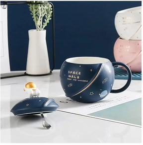 caneca-astronauta-kafetis-muito-mais-que-um-gole-3 - Kafetis