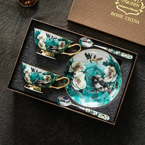 Copo de café pequeno do estilo europeu, serviço luxuoso do chá da tarde, copo elegante da porcelana ajustado com valor estético alto